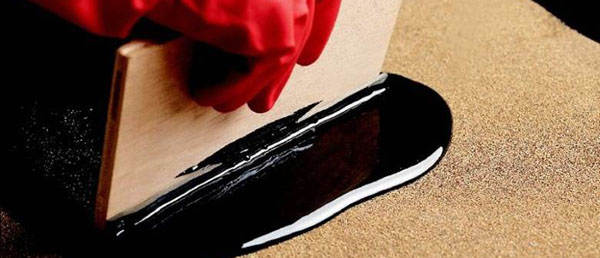 �۰���ɫ�{�đ���