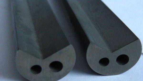 Ӳ�|�Ͻ�����̿���ڮ��Ͱ����ϵđ���